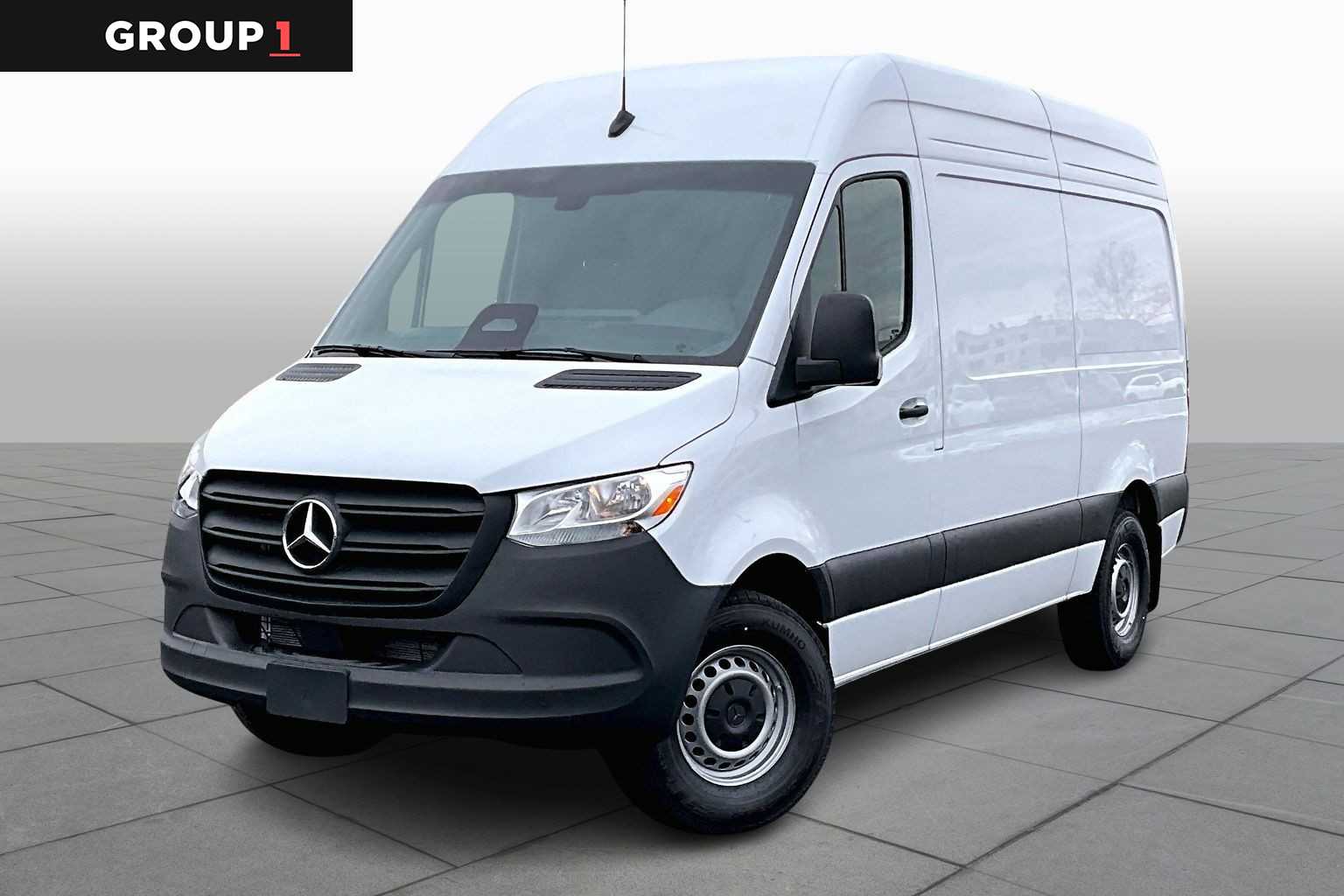 2026 Mercedes-Benz Sprinter Cargo Van Base's photo