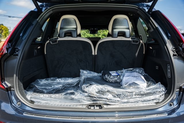 2026 Volvo XC90 photo 9