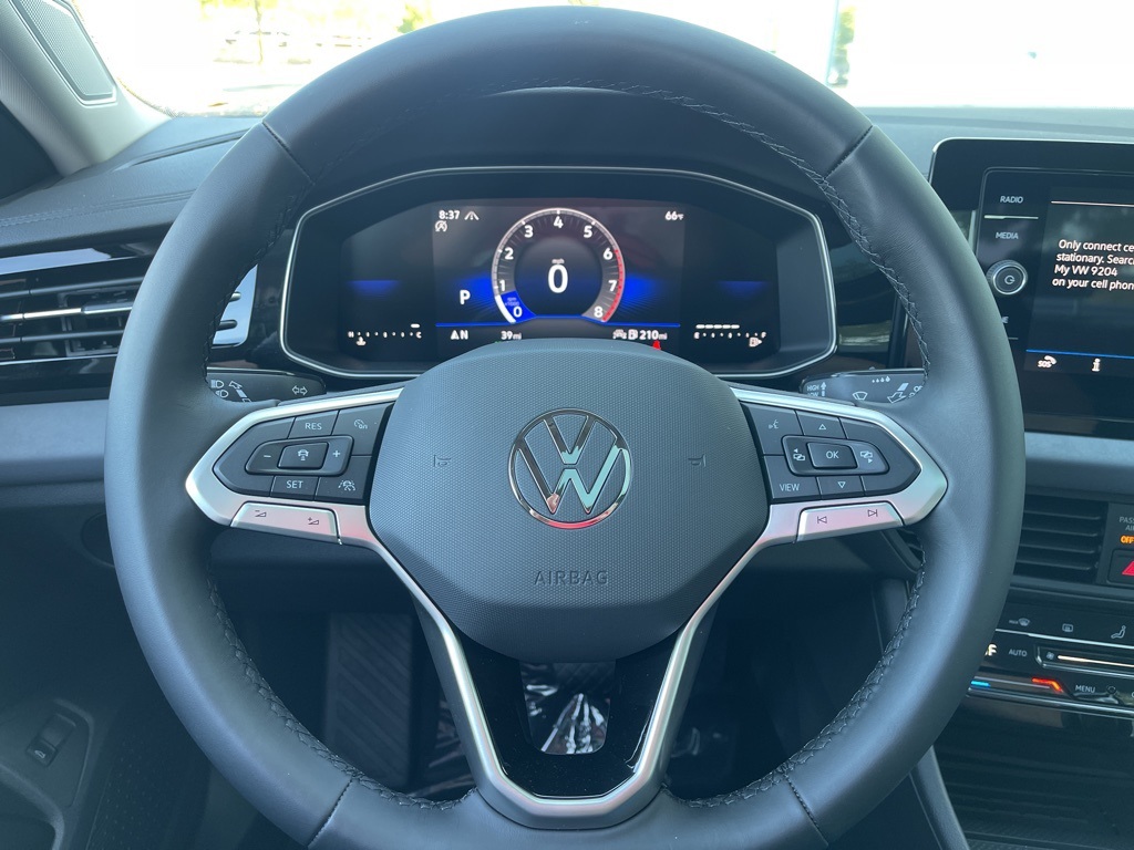2025 Volkswagen Jetta 1.5T SE photo 11