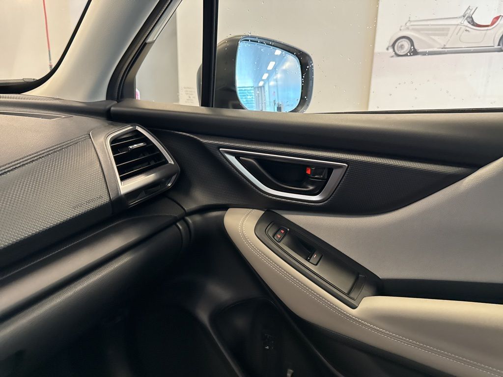 2022 Subaru Forester Base photo 23