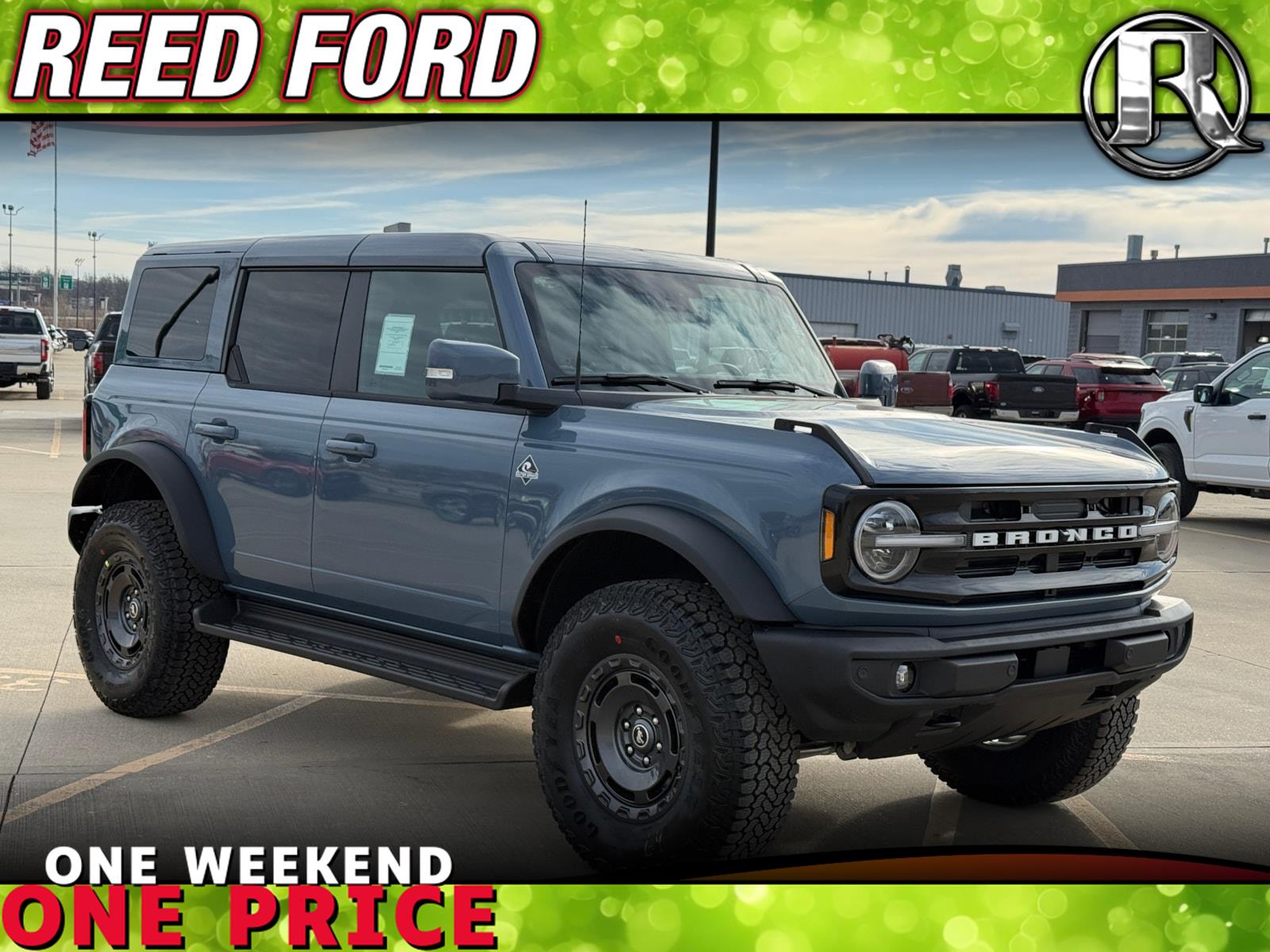 2025 Ford Bronco 4-Door Outer Banks's photo