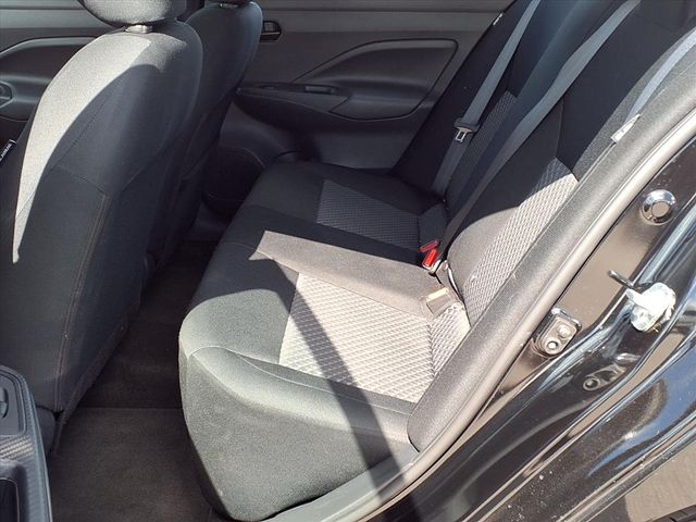 2024 Nissan Versa 1.6 S photo 8