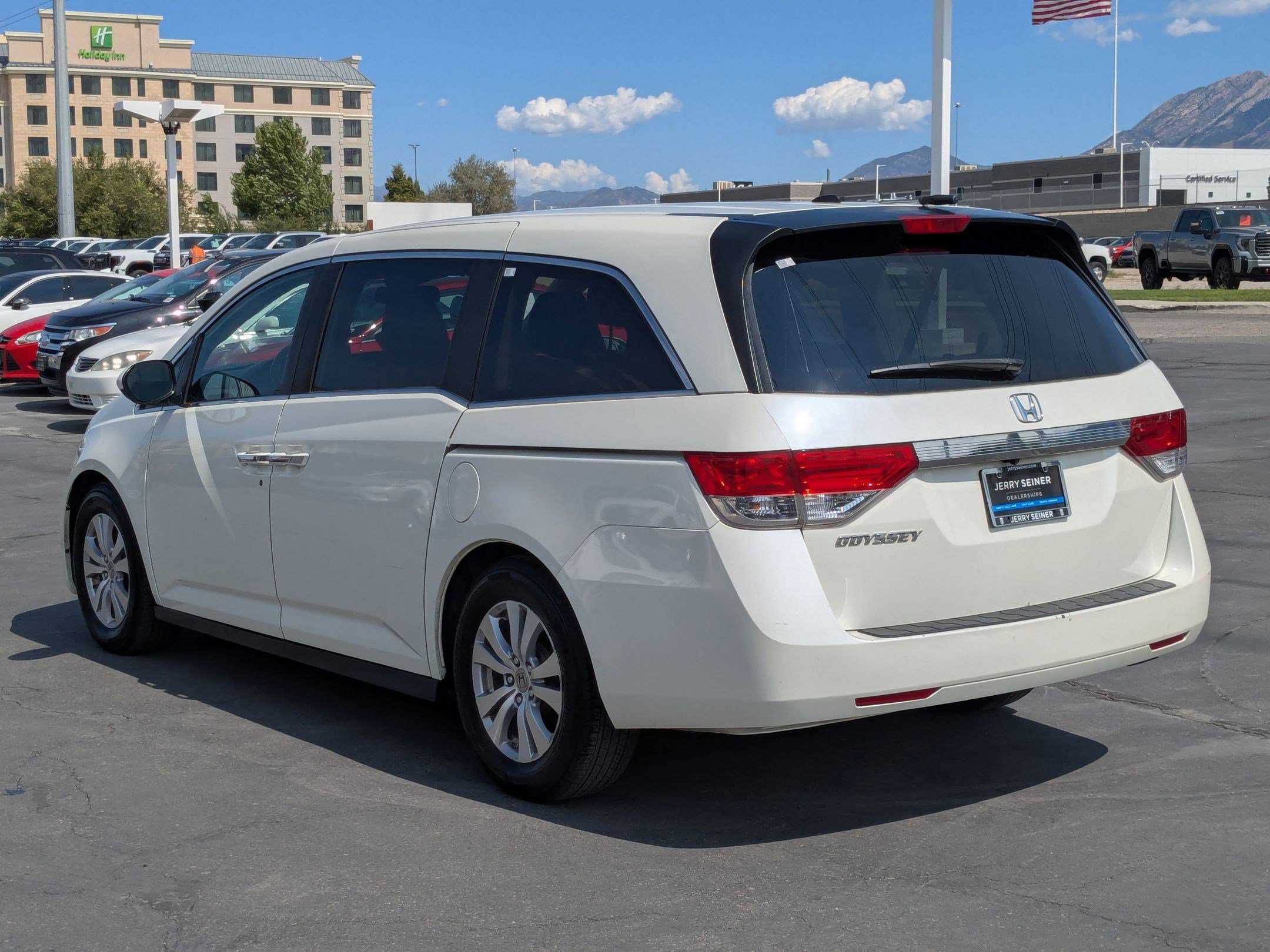 2015 Honda Odyssey EX-L photo 2