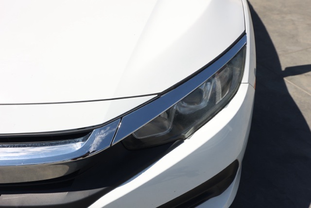 2018 Honda Civic LX photo 9