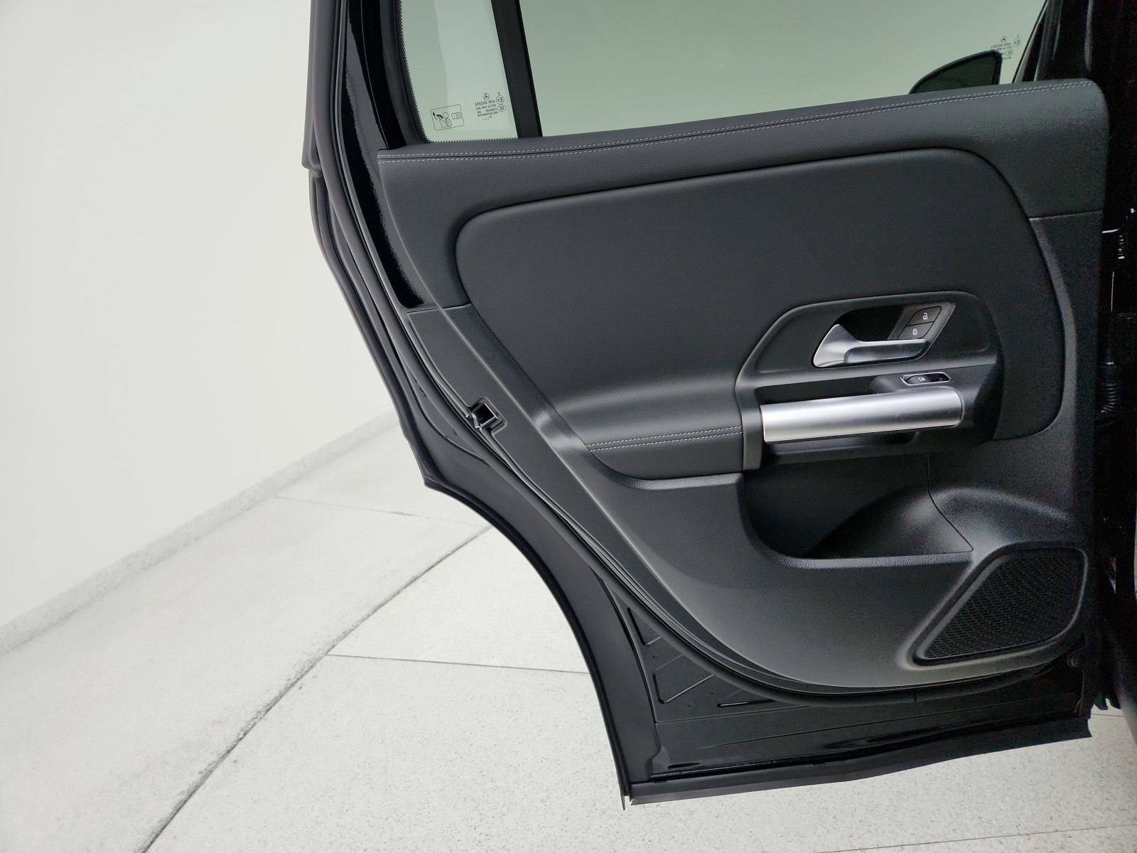 2025 Mercedes Benz GLA 250 photo 34