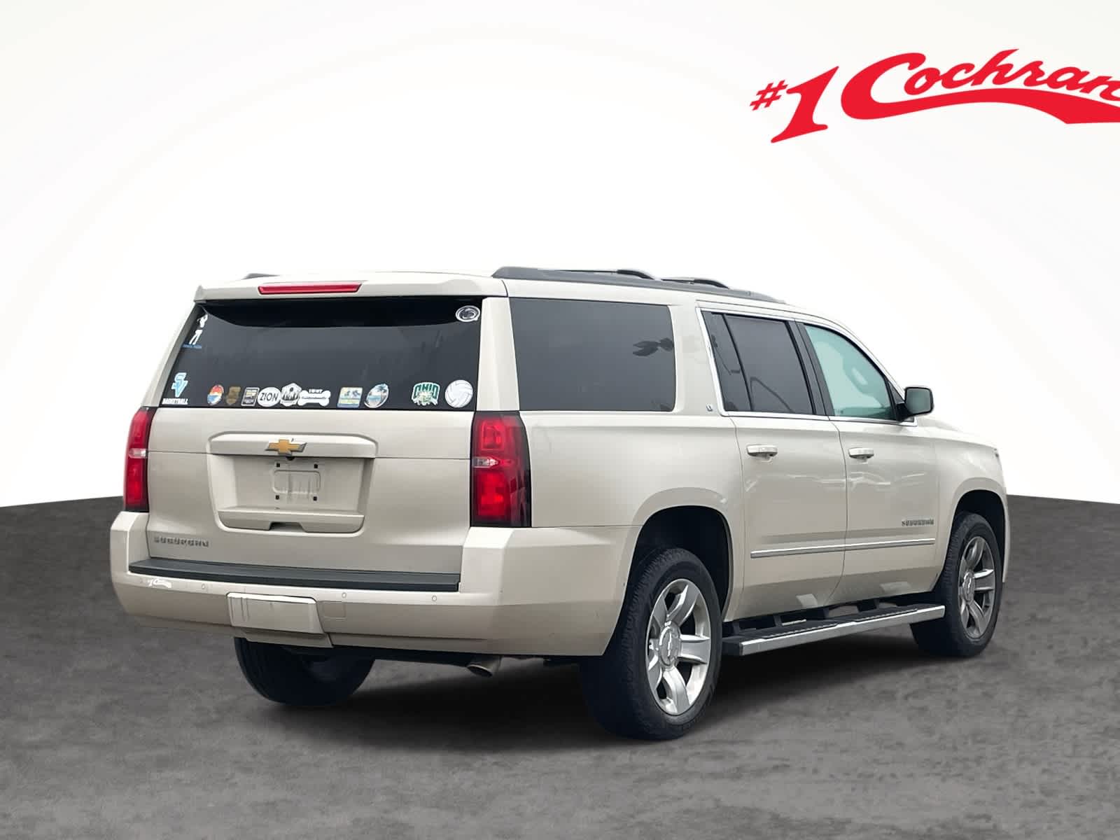 2017 Chevrolet Suburban LT photo 3