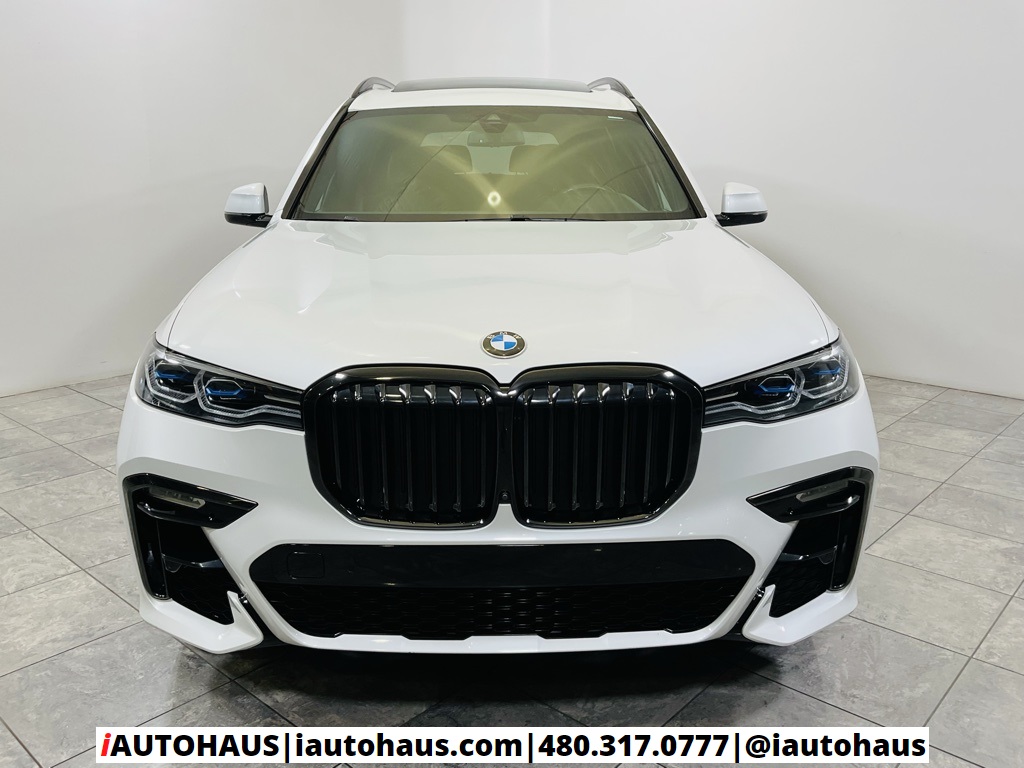 2021 Bmw X7 M50i photo 3
