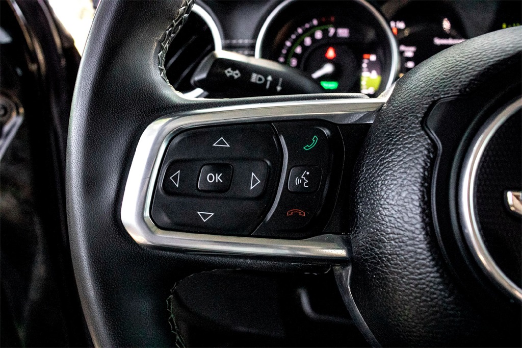 2023 Jeep Wrangler Sahara 4xe photo 17