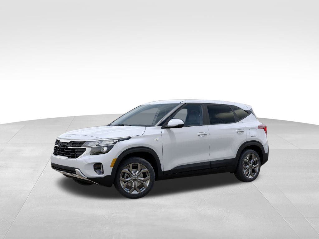 2026 Kia Seltos LX photo 2