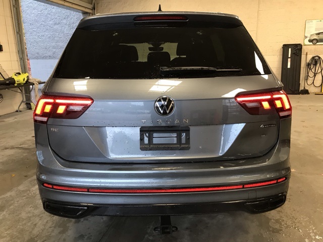 2022 Volkswagen Tiguan SE R-Line Black photo 3
