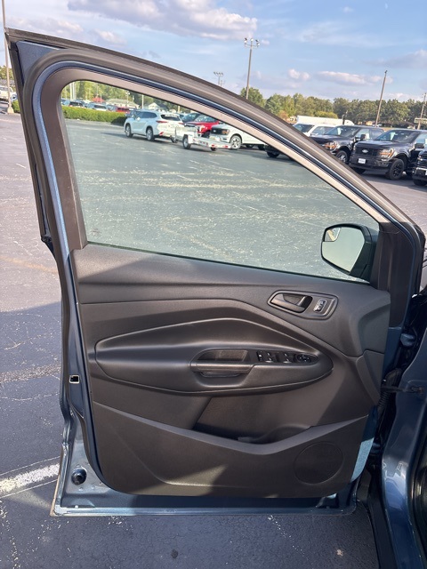 2018 Ford Escape S photo 12