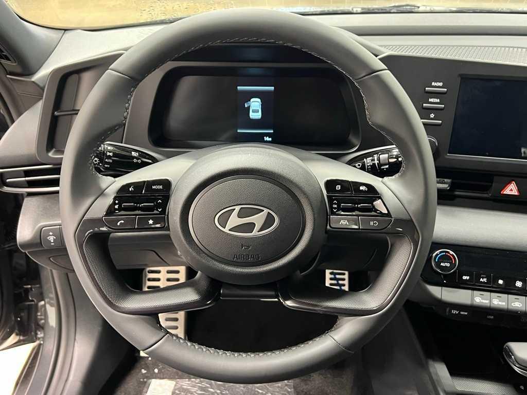 2025 Hyundai Elantra SEL Sport photo 34