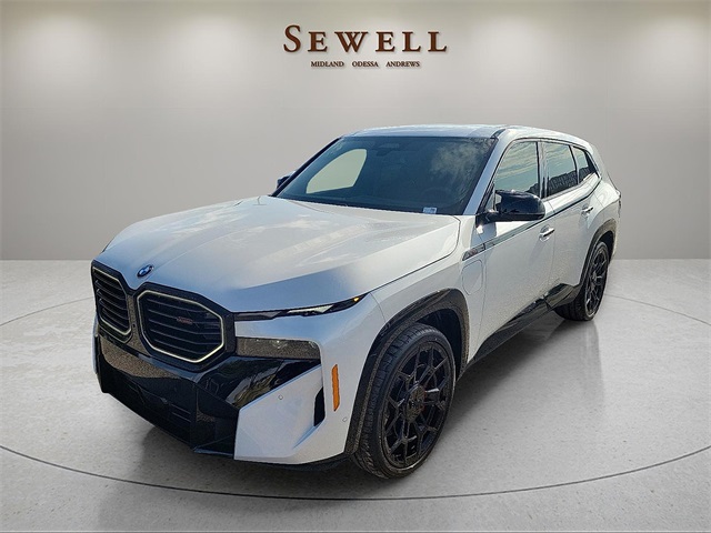 2026 BMW XM Base's photo