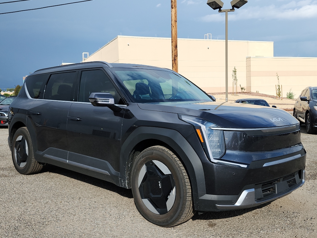 2024 Kia EV9 Wind photo 3