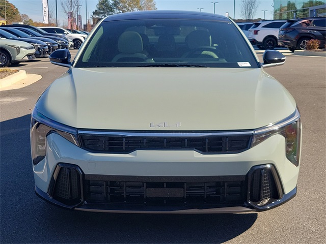 2025 Kia K4 GT-Line photo 2