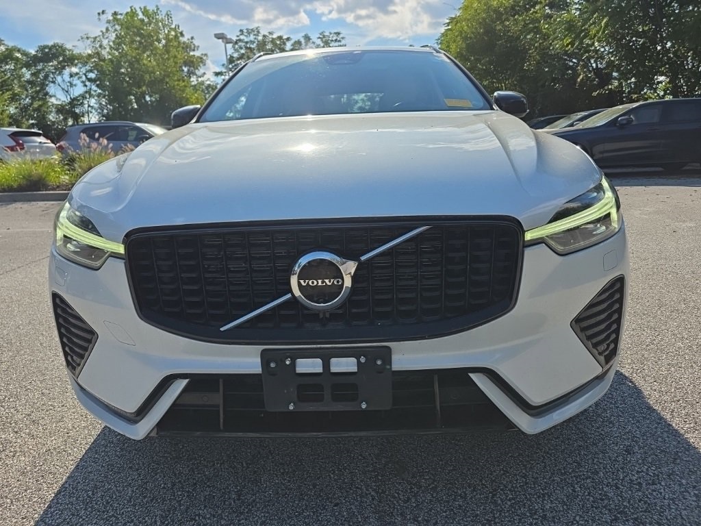 2023 Volvo XC60 B5 Ultimate photo 8