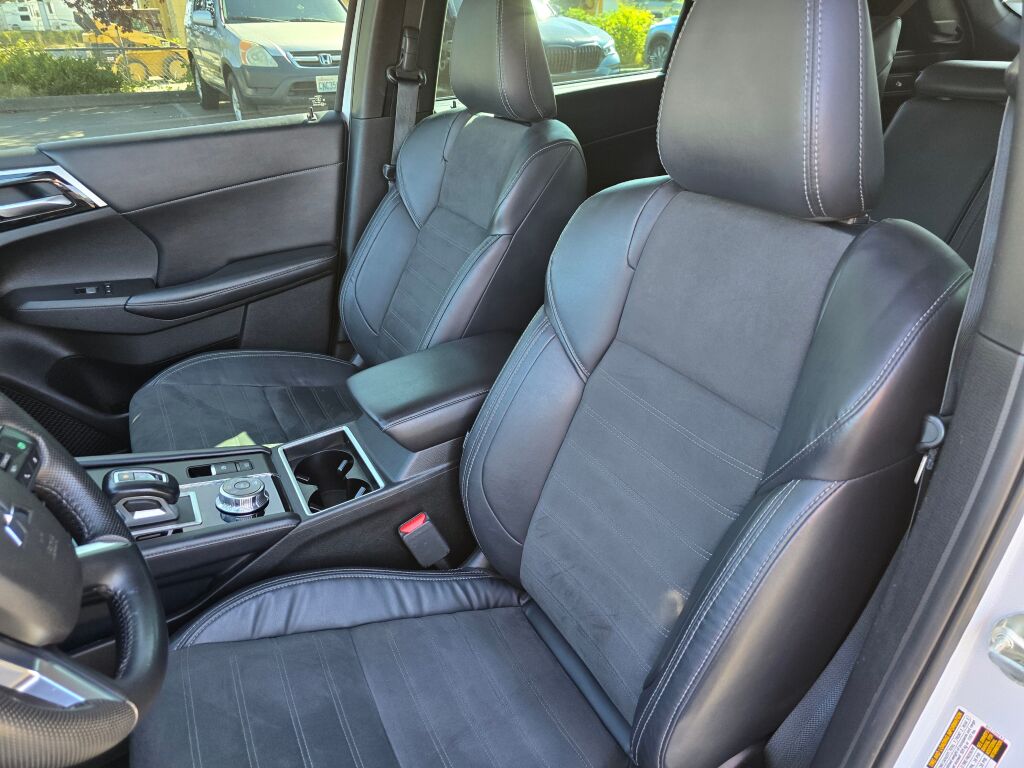 2023 Mitsubishi Outlander SE Black Edition Ralliart photo 20