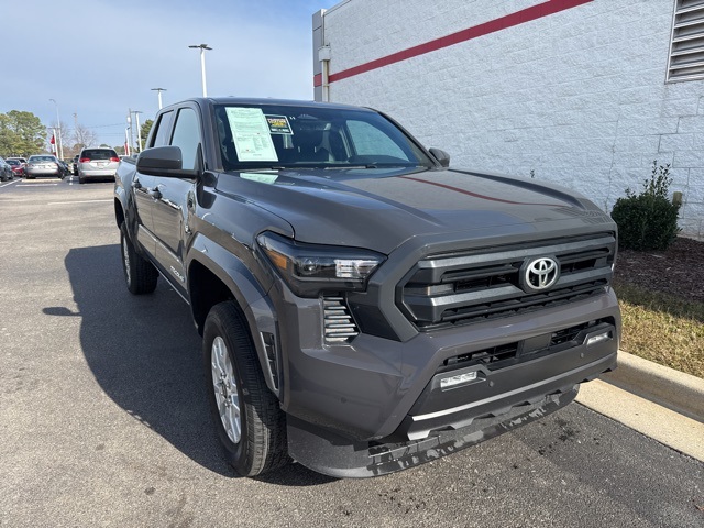 2024 Toyota Tacoma SR5's photo