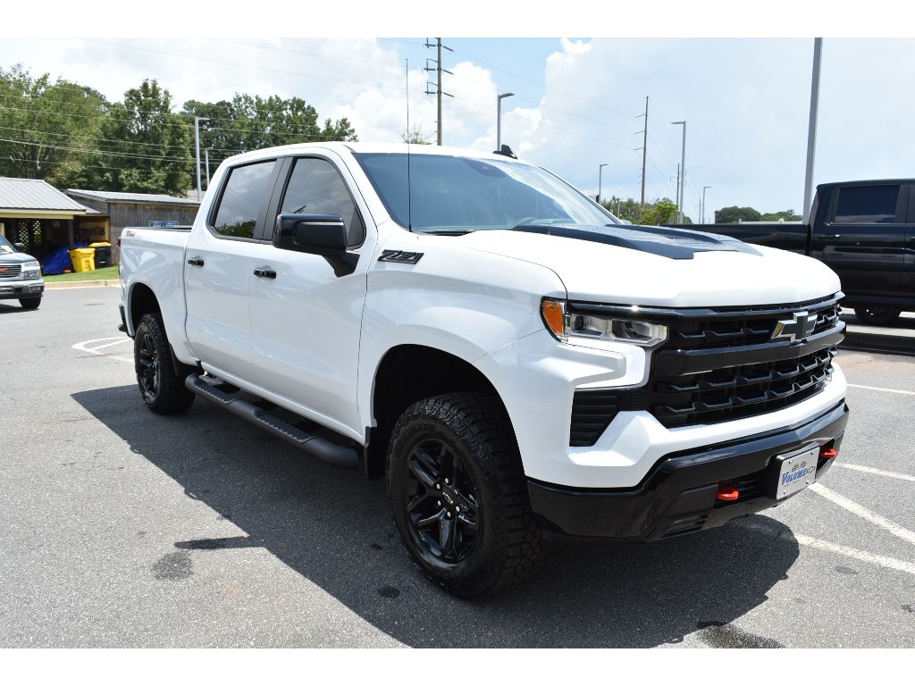 2025 Chevrolet Silverado 1500 LT Trail Boss photo 6