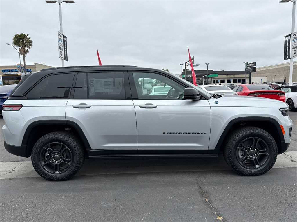 2025 Jeep Grand Cherokee Trailhawk 4xe photo 7