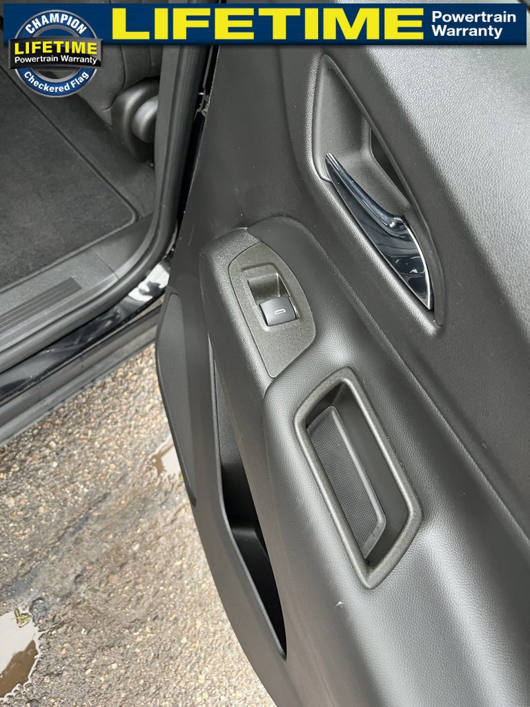 2023 Chevrolet Equinox LT photo 22