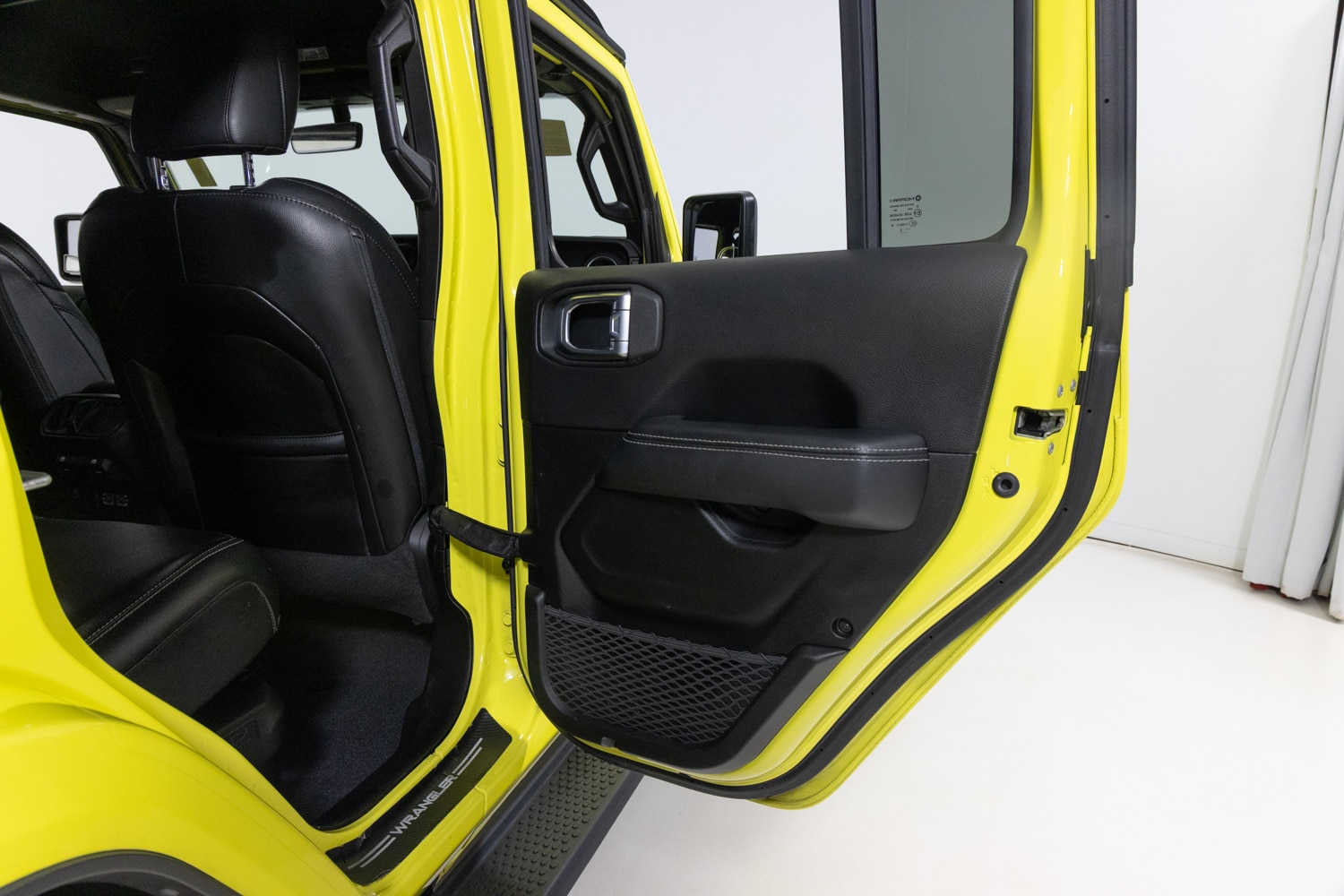 2022 Jeep Wrangler Unlimited Sahara 4xe photo 23