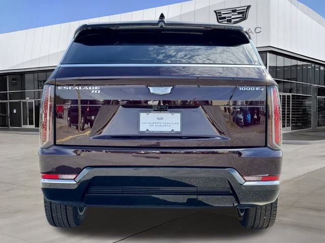 2025 Cadillac Escalade IQ Luxury photo 2