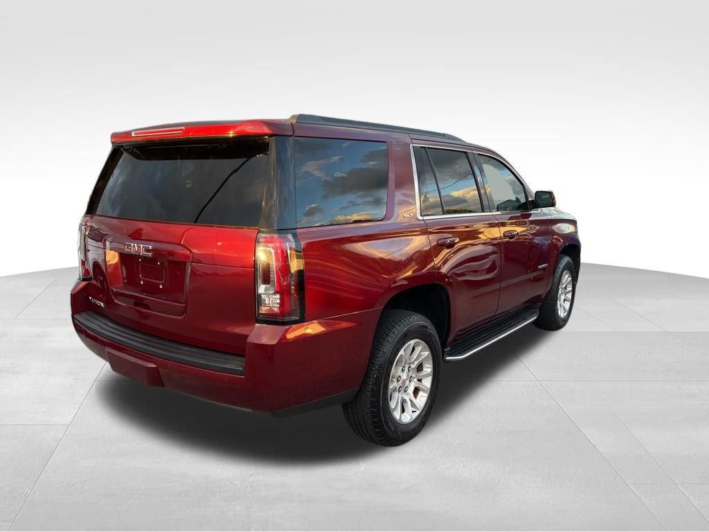 2017 Gmc Yukon SLT photo 4