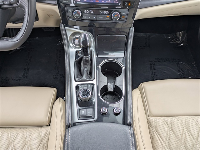 2023 Nissan Maxima Platinum photo 17