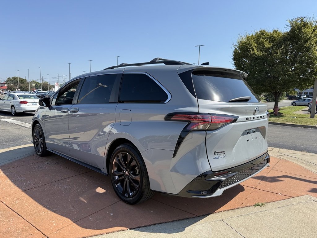 2024 Toyota Sienna XSE photo 3