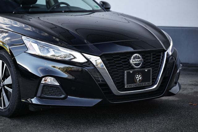 2022 Nissan Altima 2.5 SV photo 2