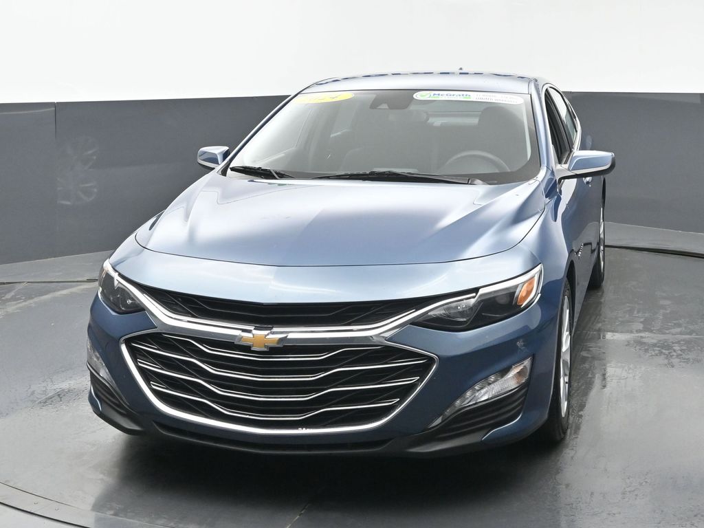 2024 Chevrolet Malibu 1LT photo 4