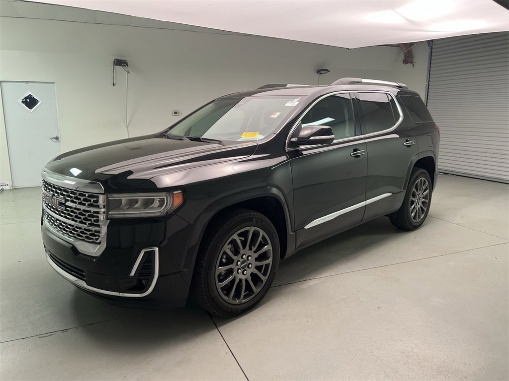 2023 Gmc Acadia Denali photo 3