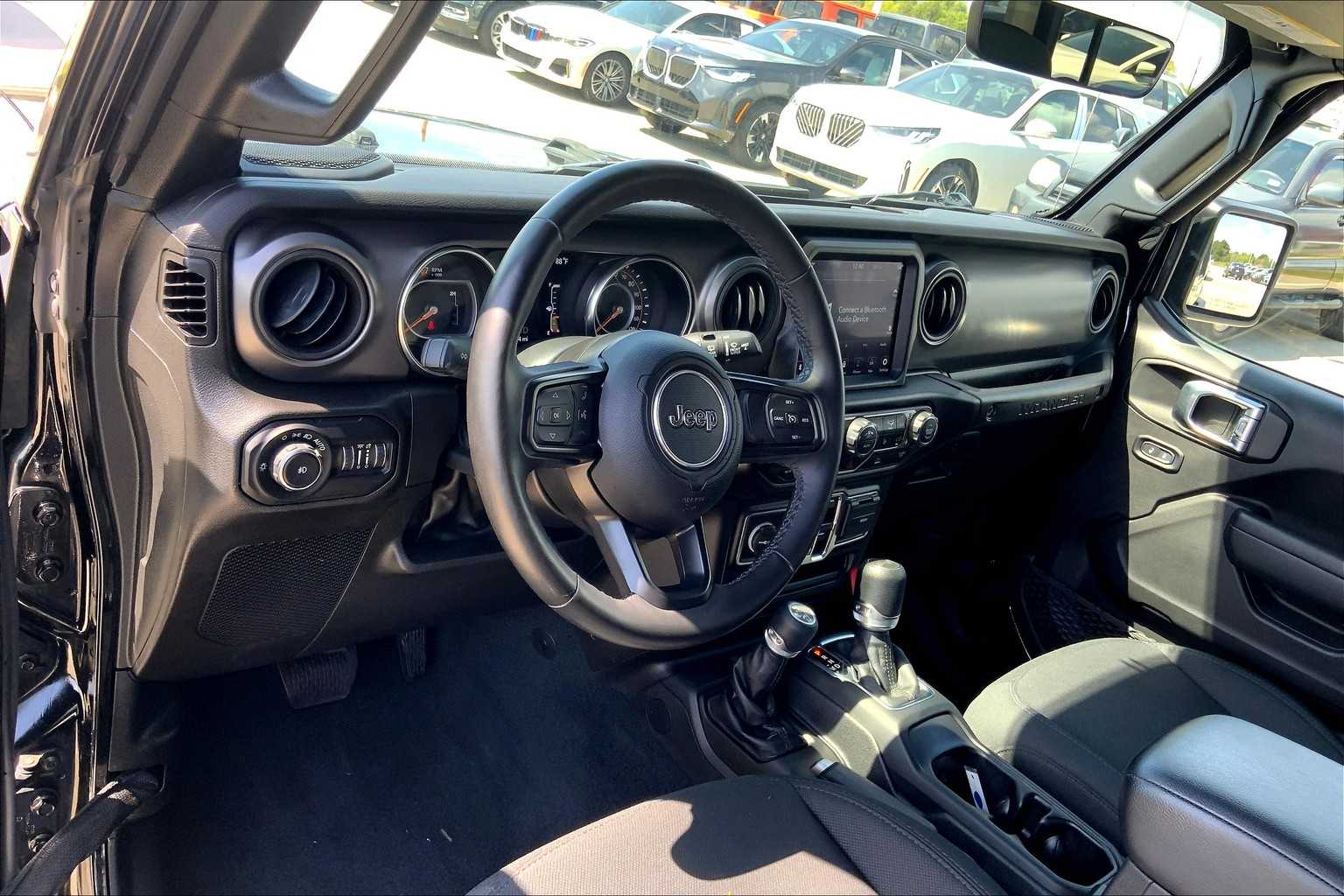 2022 Jeep Wrangler Unlimited Willys photo 17