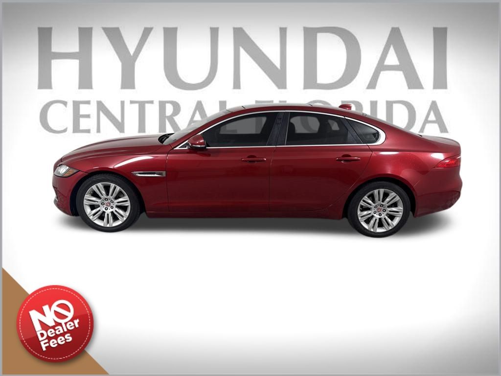 2017 Jaguar XF 35t Premium AWD photo 6