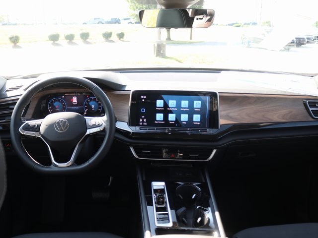 2026 Volkswagen Atlas SE Technology photo 9