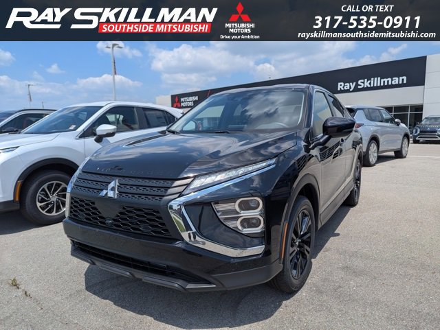 2025 Mitsubishi Eclipse Cross LE's photo