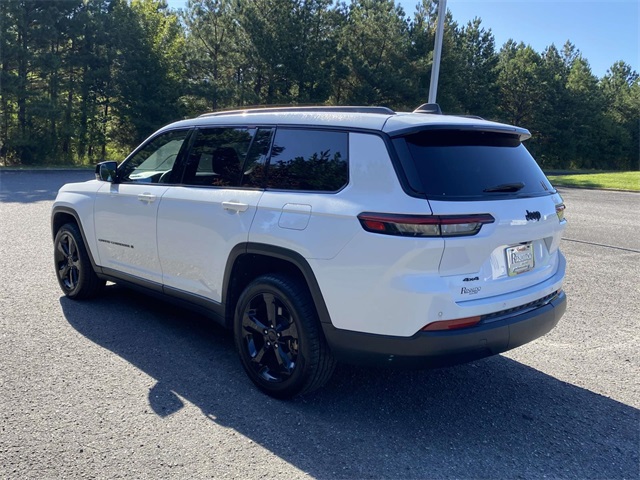 2023 Jeep Grand Cherokee Altitude photo 5
