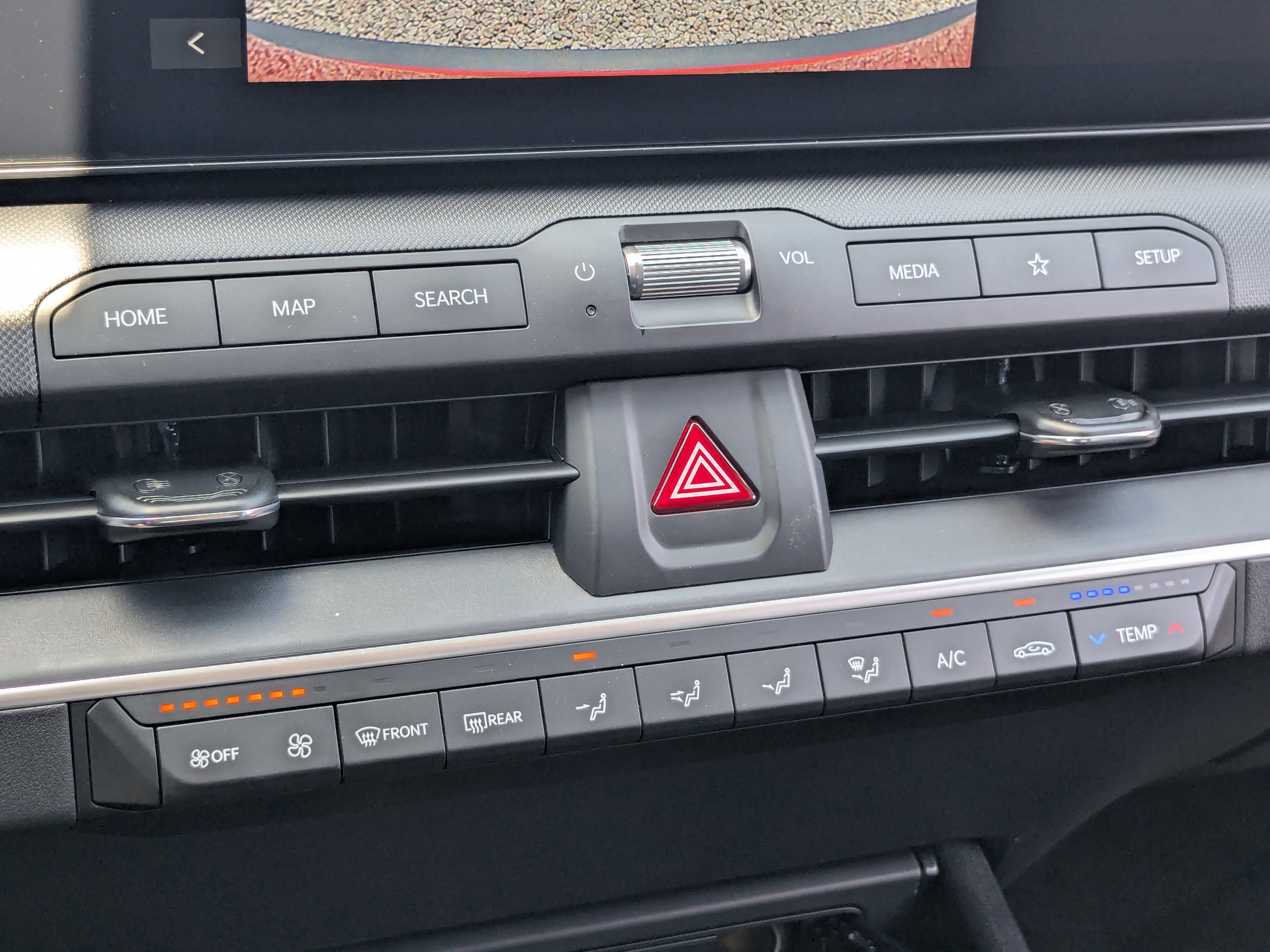 2025 Kia K4 LXS photo 2