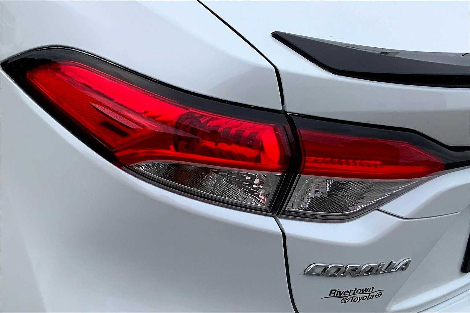 2022 Toyota Corolla SE photo 25