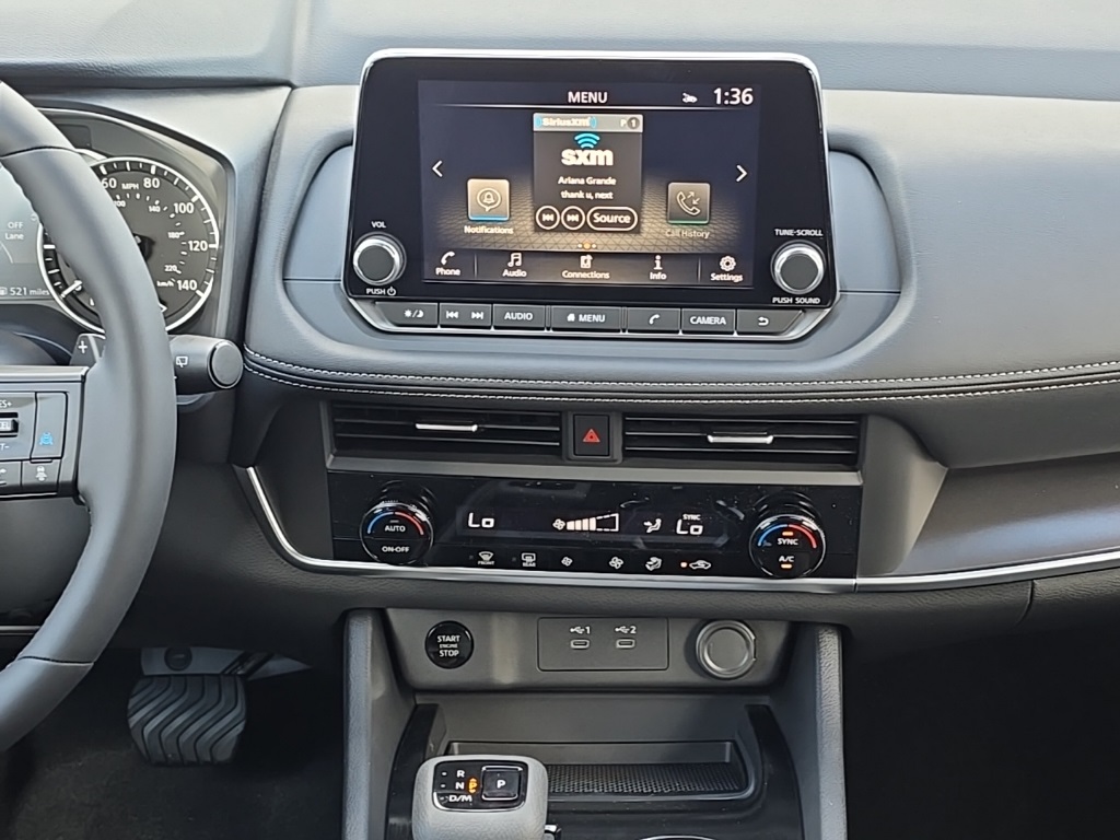 2026 Nissan Rogue SV photo 10
