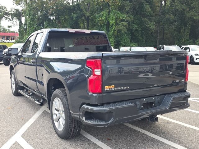 2020 Chevrolet Silverado 1500 Custom photo 3
