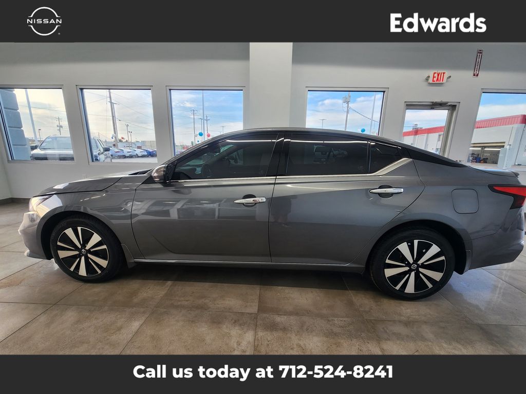 2022 Nissan Altima 2.5 SL photo 5