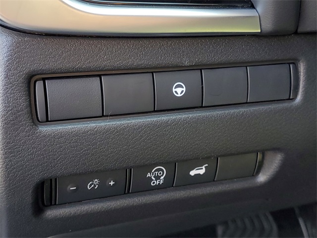 2024 Nissan Rogue SL photo 19