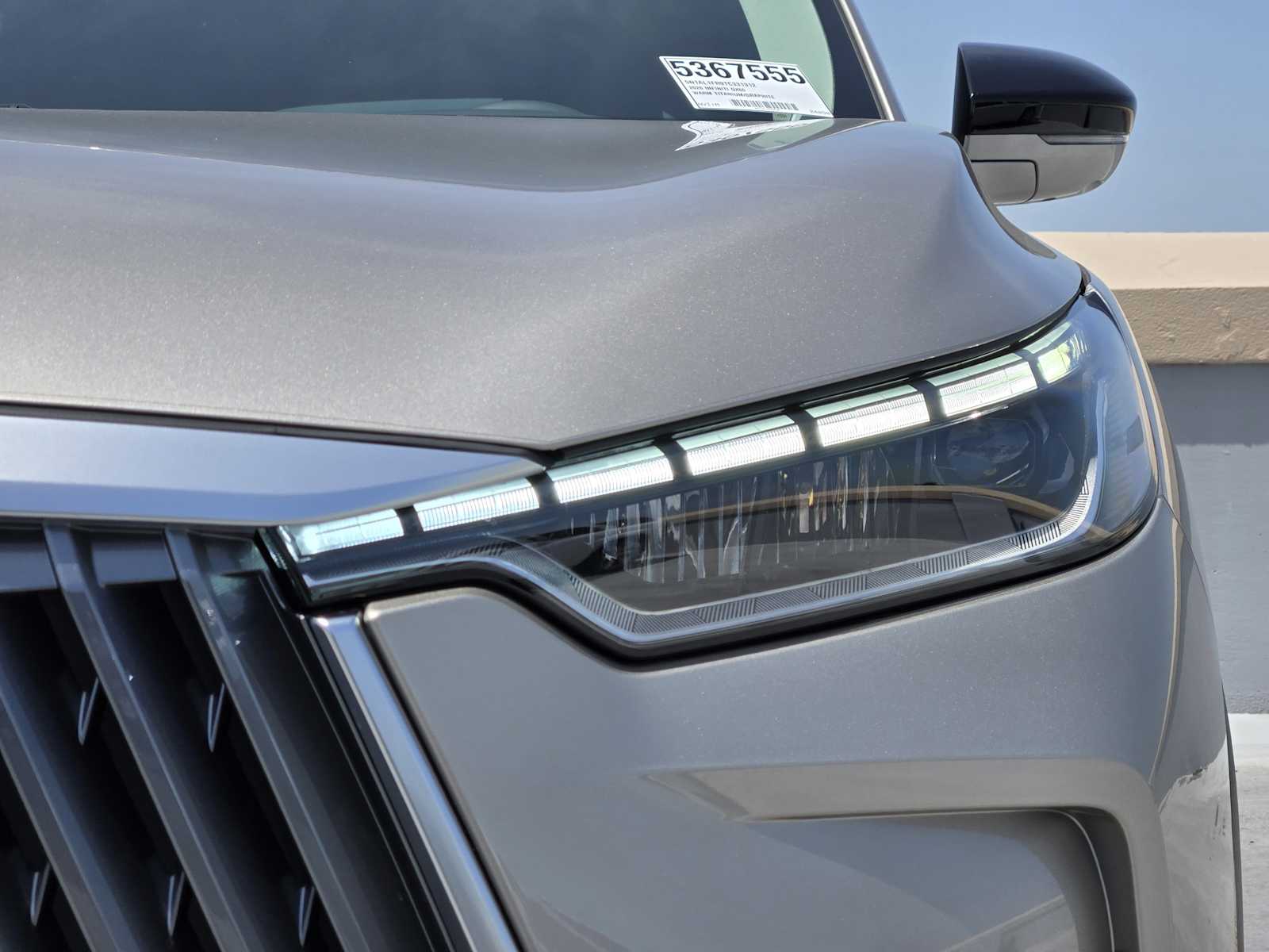 2026 Infiniti QX60 Luxe photo 4