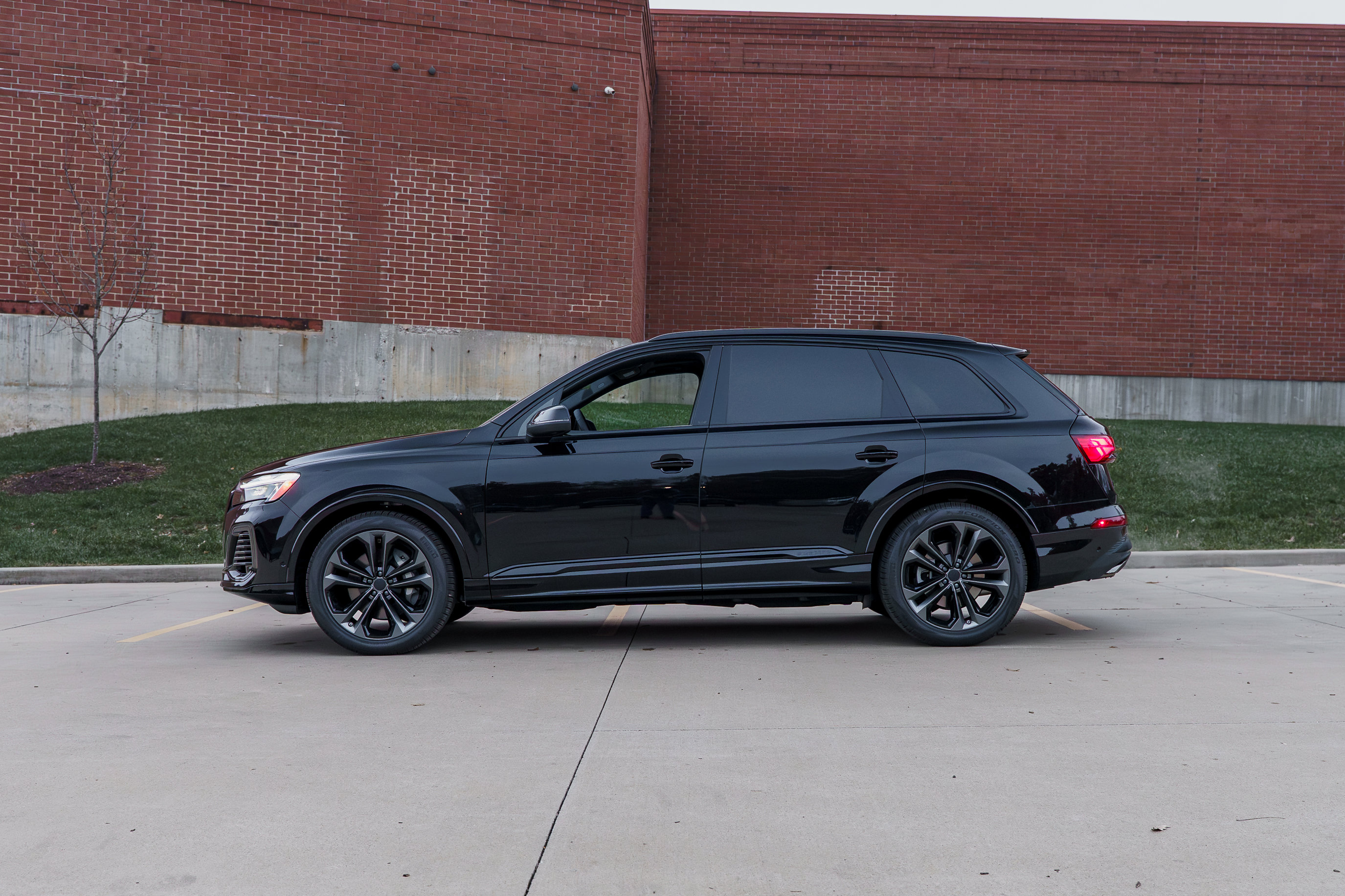 2026 Audi Q7 Premium Plus photo 3