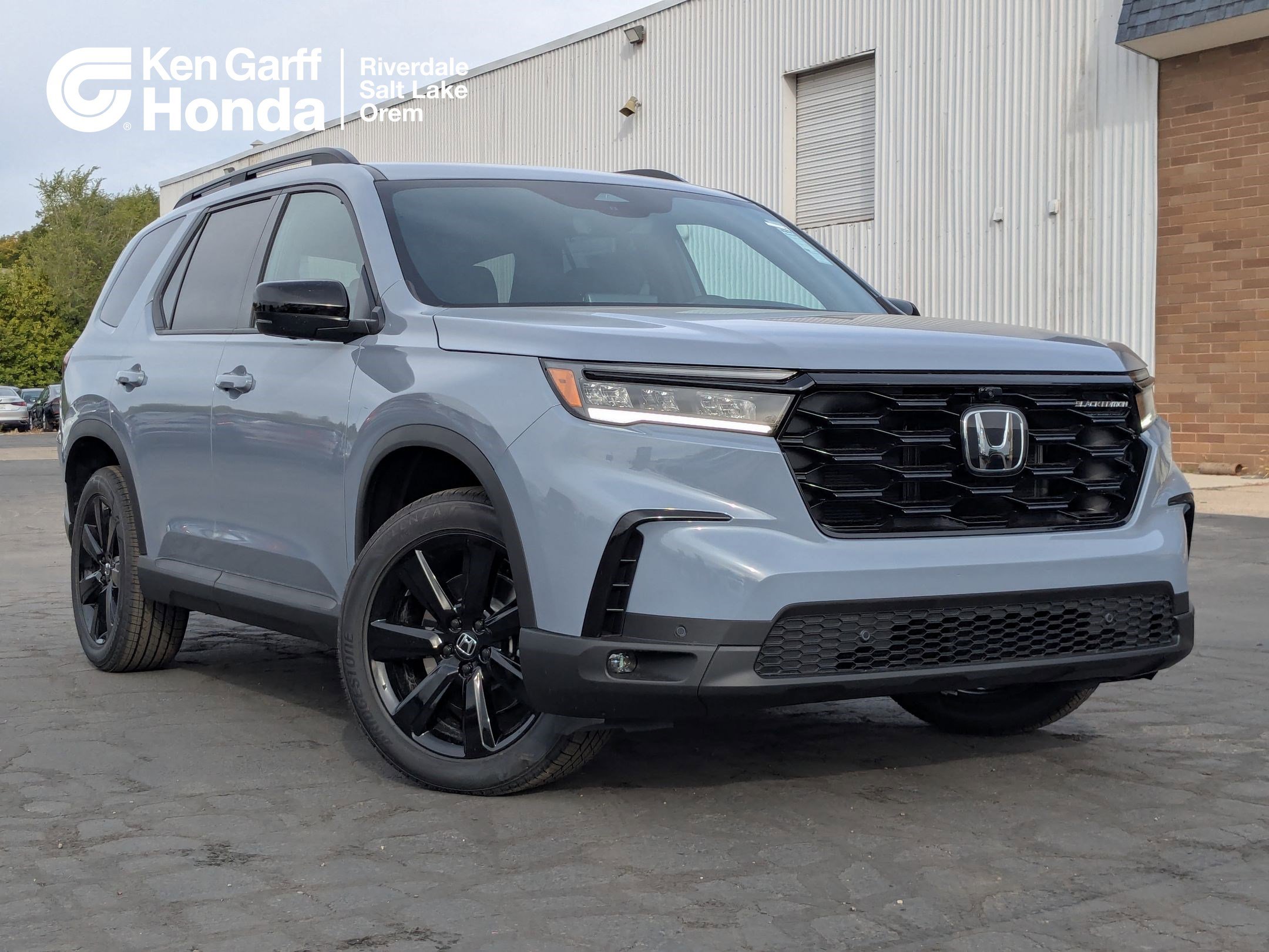 2025 Honda Pilot Black Edition's photo