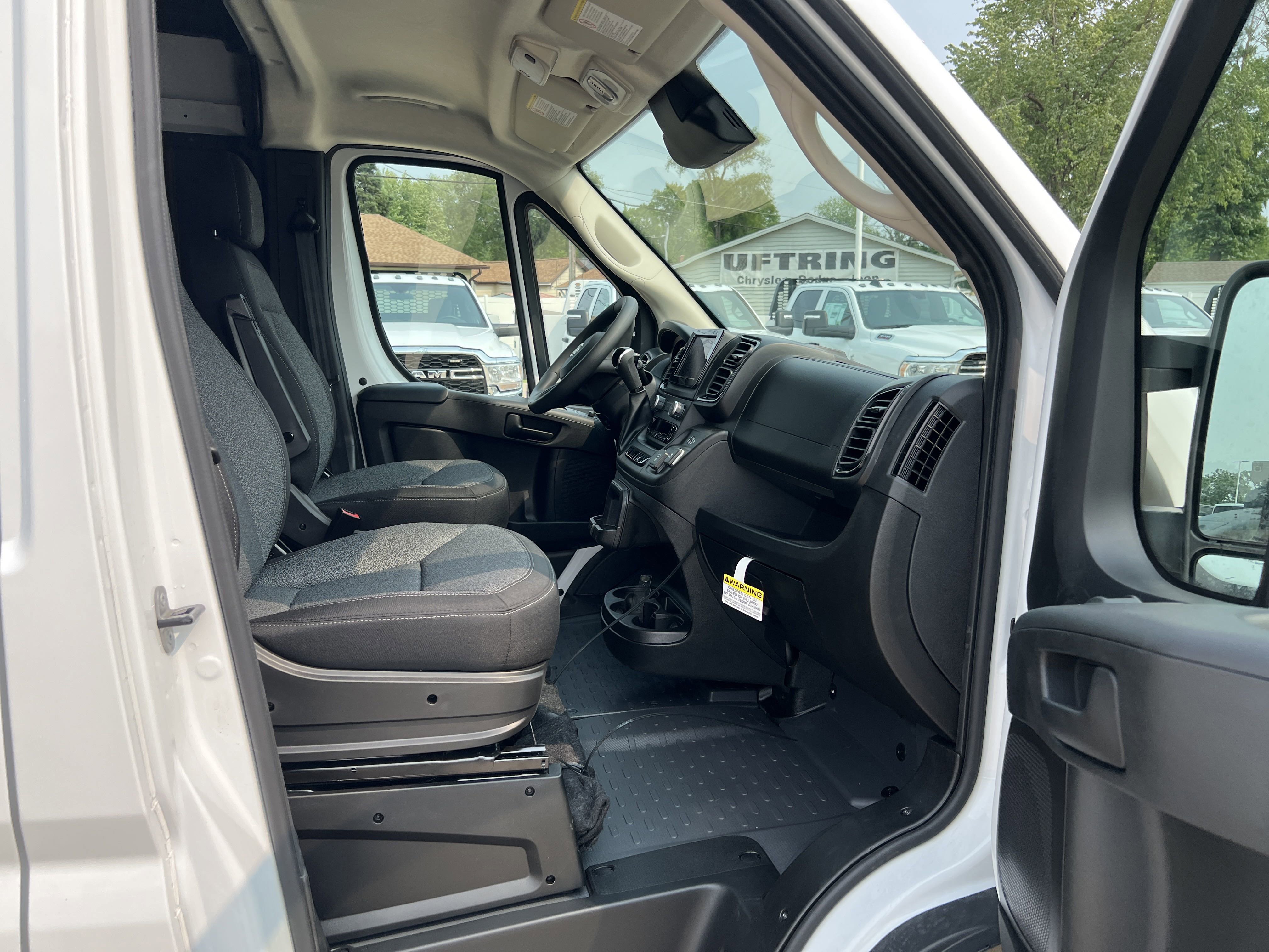 2025 Ram ProMaster 3500 photo 2