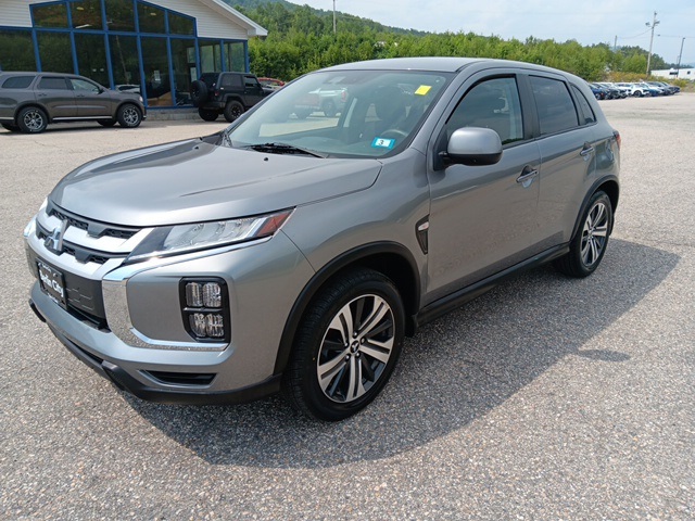 2022 Mitsubishi Outlander Sport ES photo 2