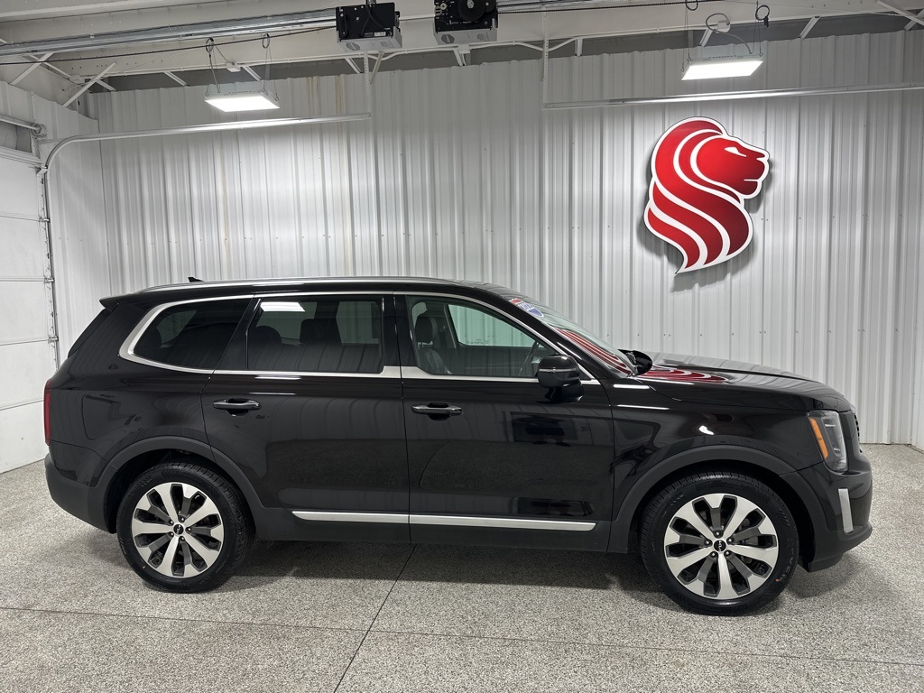 2022 Kia Telluride S